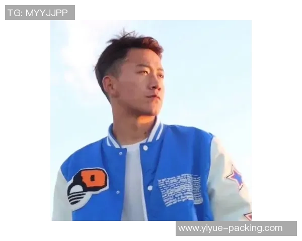 李煊的足球梦想之路：从青涩少年到职业球员的成长故事